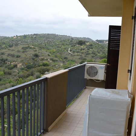 Baazar House Villa Noto Kültér fotó