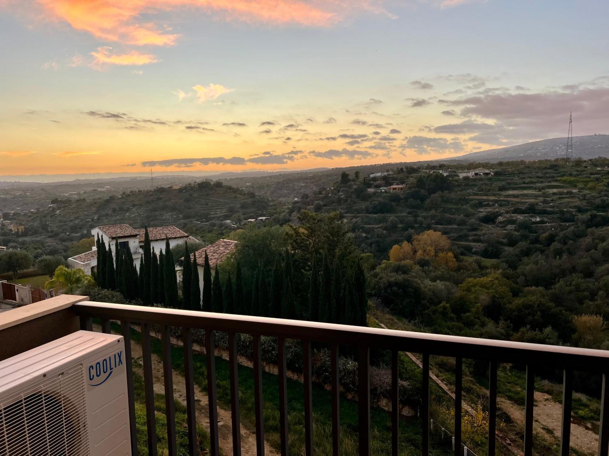Baazar House Villa Noto Kültér fotó